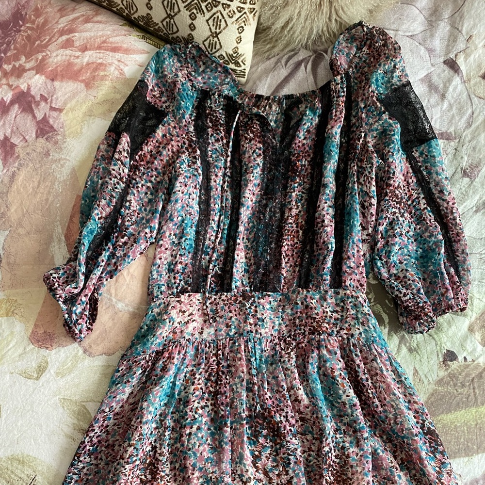 BCBG Lace Detail Patterned Above the knee Dress